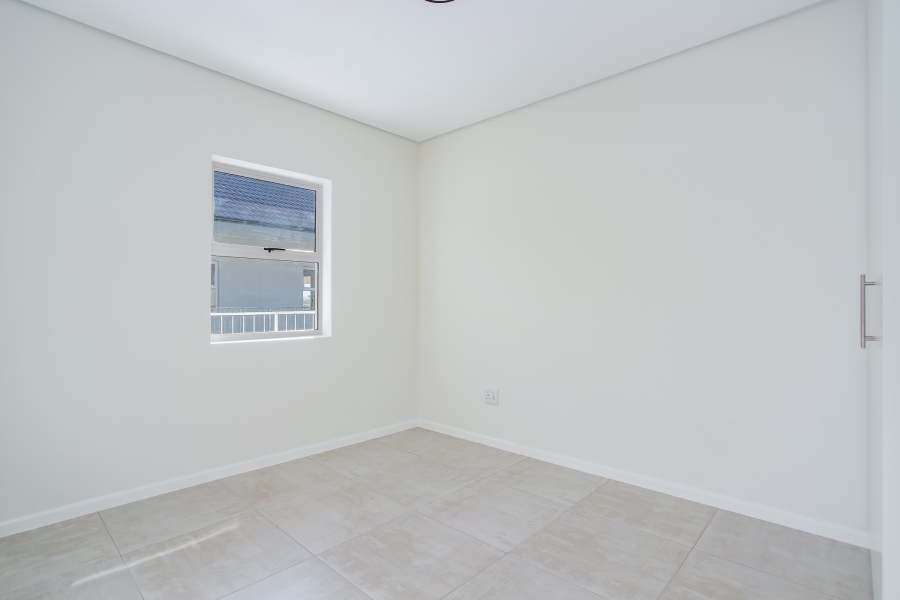 To Let 2 Bedroom Property for Rent in Honeydew Country Estate Western Cape